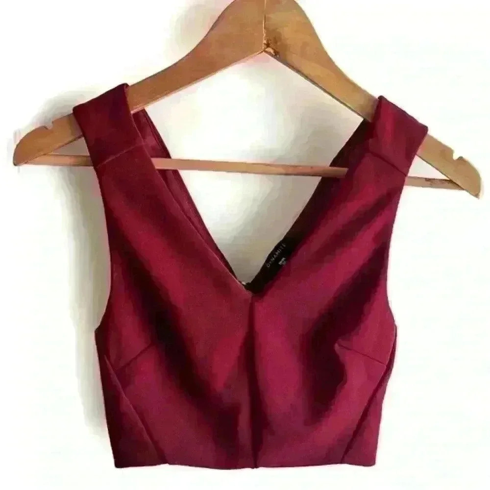 Dynamite Womens Red Zip V-Neck Sleeveless Crop Holiday Party Top XS